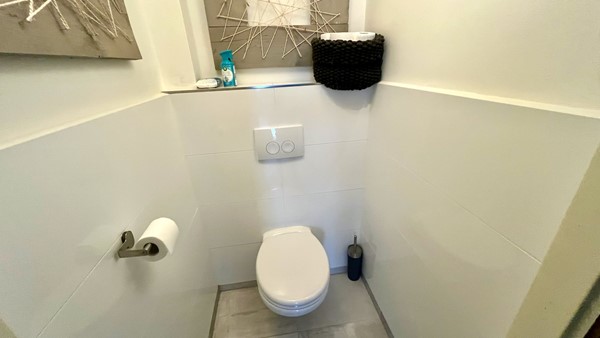 Medium property photo - Breitnerlaan, 2596 GZ Den Haag